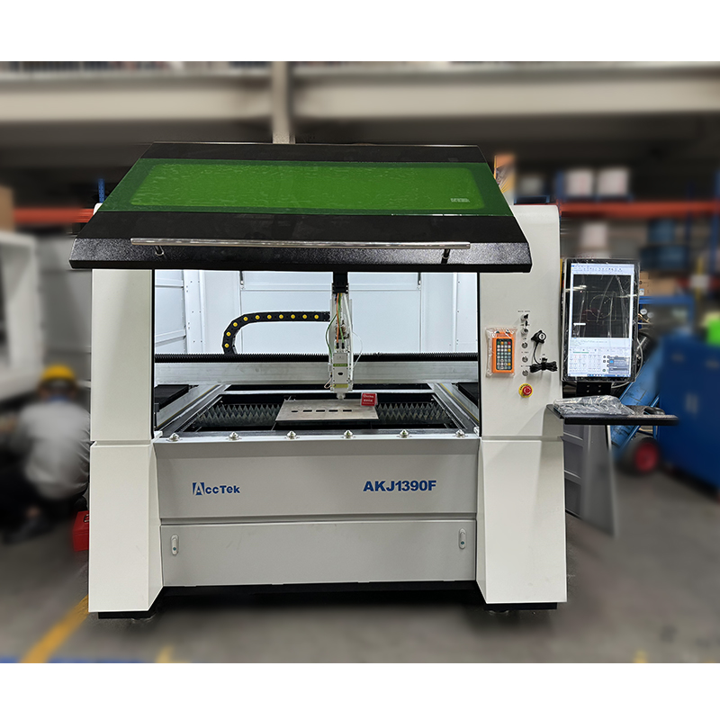Raycus kecil 1390 1318 1,5 kW  - Industrial Fiber Laser Cutting Machine ulasan dan harga