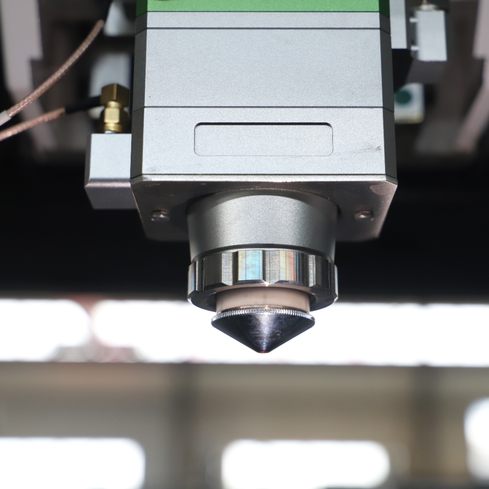 Mesin Pemotong Laser Serat unt - Industrial Fiber Laser Cutting Machine ulasan dan harga